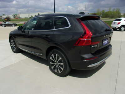 2023 Volvo XC60, $27500. Photo 8