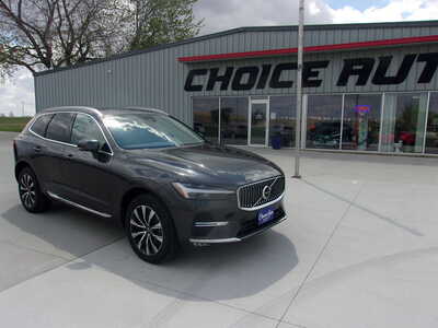 2023 Volvo XC60, $27500. Photo 1