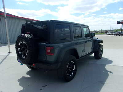 2025 Jeep Wrangler, $34500. Photo 4
