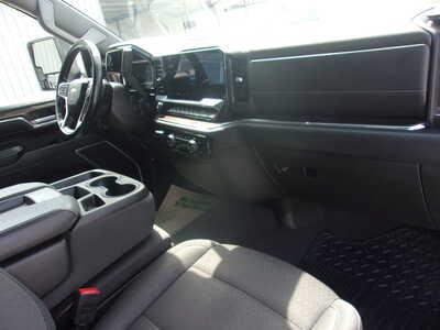 2024 Chevrolet 2500 Crew Cab, $50800. Photo 11