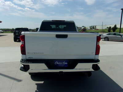 2024 Chevrolet 2500 Crew Cab, $50800. Photo 4