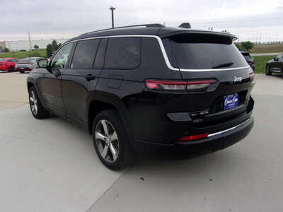 2022 Jeep Grand Cherokee, $23800. Photo 9