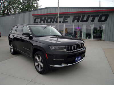 2022 Jeep Grand Cherokee, $23800. Photo 1