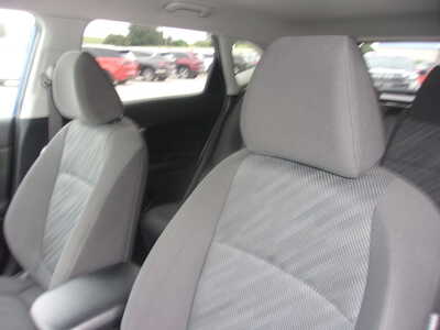 2021 Kia Seltos, $19950. Photo 12