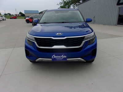 2021 Kia Seltos, $19950. Photo 5