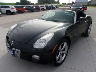 2007 Pontiac Solstice, $13900. Photo 11
