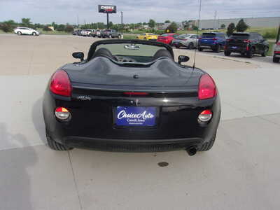 2007 Pontiac Solstice, $13900. Photo 7