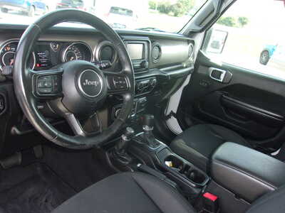 2020 Jeep Wrangler, $24900. Photo 11