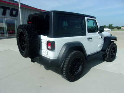 2020 Jeep Wrangler, $24900. Photo 3