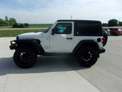 2020 Jeep Wrangler, $24900. Photo 6