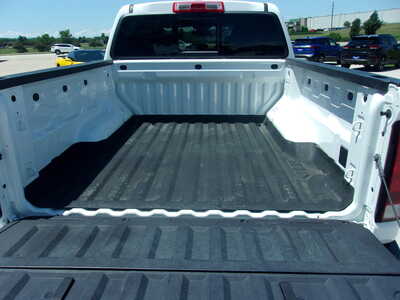 2024 Chevrolet Colorado Crew Cab, $29800. Photo 9