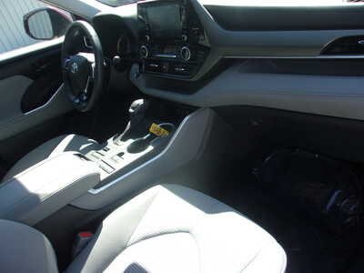 2024 Ford Edge, $31900. Photo 11