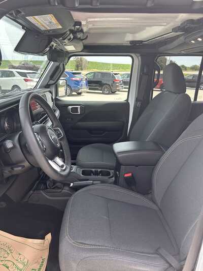 2025 Jeep Wrangler, $35900. Photo 10