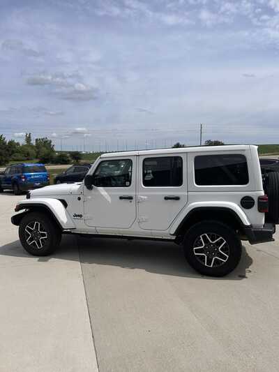 2025 Jeep Wrangler, $35900. Photo 7