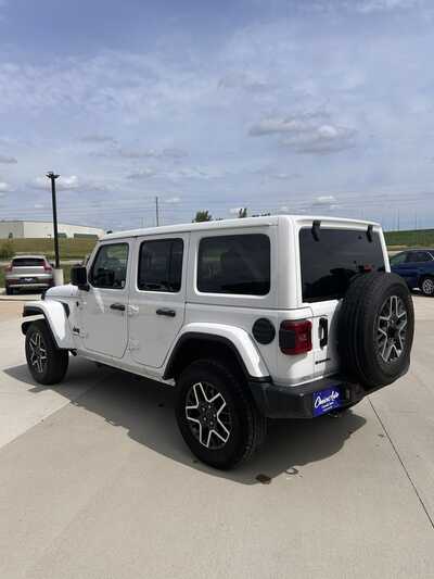 2025 Jeep Wrangler, $35900. Photo 8