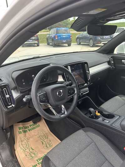 2024 Volvo 240, $27900. Photo 9