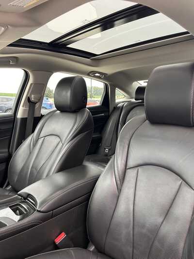 2017 Buick LaCrosse, $15900. Photo 12