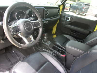 2023 Jeep Wrangler, $28900. Photo 11