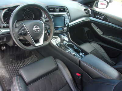 2023 Nissan Maxima, $32900. Photo 9