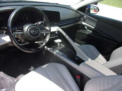 2023 Hyundai Elantra, $0. Photo 11
