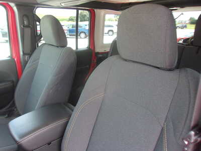 2025 Jeep Wrangler, $0. Photo 8