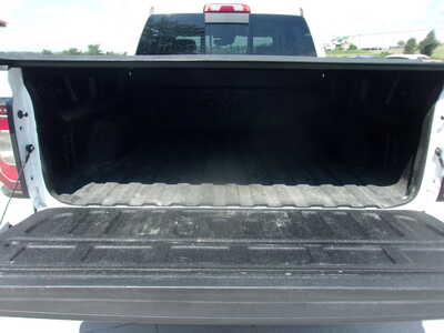 2018 GMC 1500 Crew Cab, $33900. Photo 9