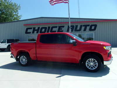 2023 Chevrolet 1500 Crew Cab, $31900. Photo 2