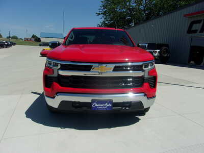 2023 Chevrolet 1500 Crew Cab, $31900. Photo 5