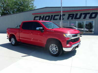 2023 Chevrolet 1500 Crew Cab, $31900. Photo 1