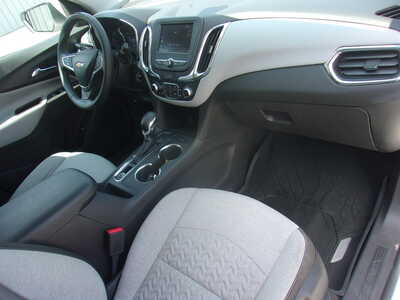 2023 Chevrolet Equinox, $19900. Photo 12