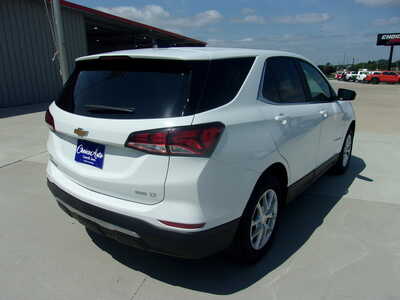 2023 Chevrolet Equinox, $19900. Photo 3