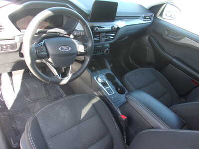2023 Ford Escape, $13900. Photo 10