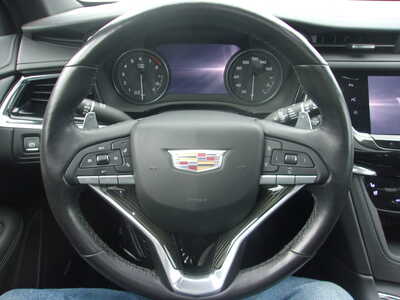 2021 Cadillac XT6, $31900. Photo 9