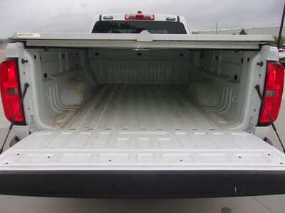2022 Chevrolet Colorado Crew Cab, $17900. Photo 8