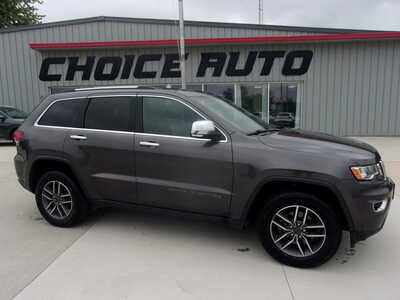 2020 Jeep Grand Cherokee, $21900. Photo 2