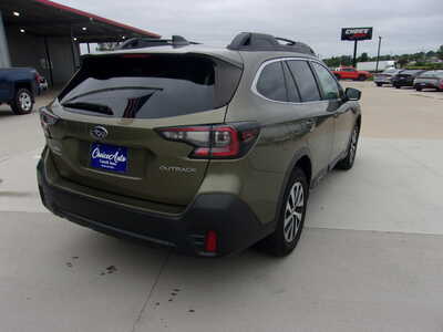 2022 Subaru Outback, $19900. Photo 3