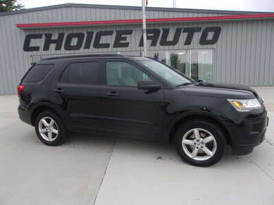 2018 Ford Explorer, $15900. Photo 2