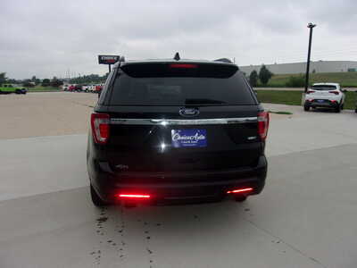 2018 Ford Explorer, $15900. Photo 5