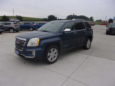 2017 GMC Terrain, $12900. Photo 5