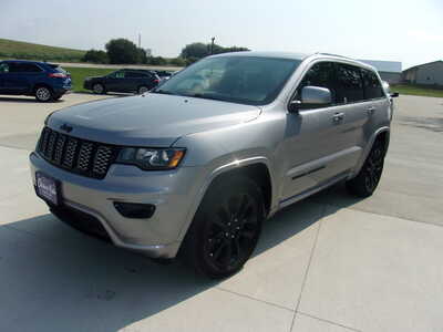 2018 Jeep Grand Cherokee, $20400. Photo 5