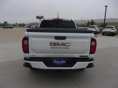 2024 GMC Canyon Crew Cab, $41800. Photo 4