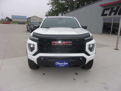 2024 GMC Canyon Crew Cab, $41800. Photo 5