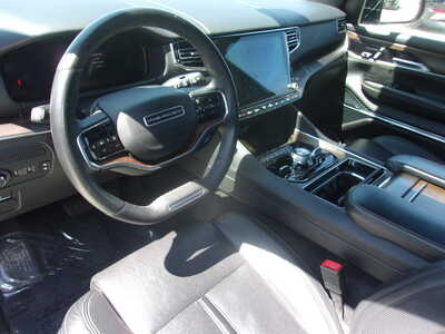2024 Jeep Grand Wagoneer, $46800. Photo 10