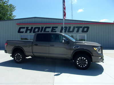 2021 Nissan Titan, $35900. Photo 2