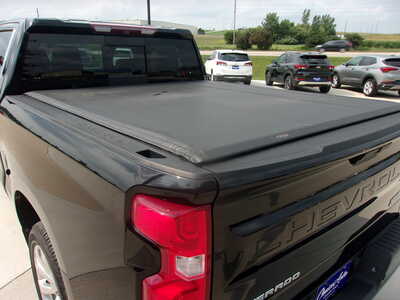 2019 Chevrolet 1500 Crew Cab, $35900. Photo 9
