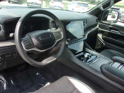 2024 Jeep Wagoneer, $41900. Photo 9