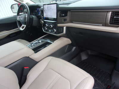 2022 Ford Expedition, $40800. Photo 12