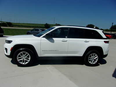 2023 Jeep Grand Cherokee, $23900. Photo 6