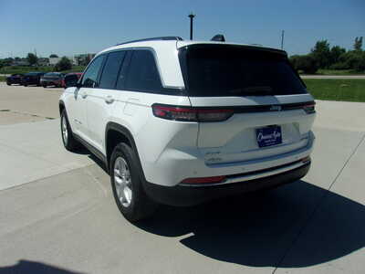 2023 Jeep Grand Cherokee, $23900. Photo 7
