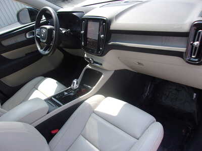 2024 Volvo 240, $24800. Photo 12